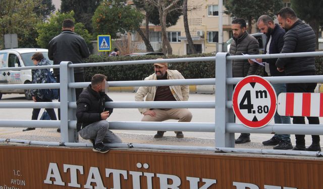 Efeler’de alt geçitte intihar girişimi! Baba ikna edilerek kurtarıldı