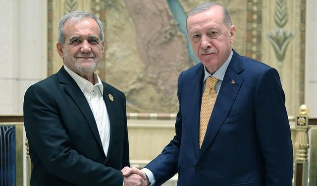 Cumhurbaşkanı Erdoğan ile Pezeşkiyan görüştü!