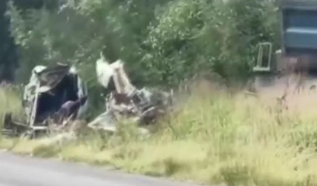 Okul servisi kamyonla çarpıştı! Katliam gibi kazada 14 öğrenci can verdi!