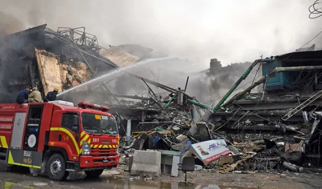 Pakistan’da AVM faciası: Can kaybı 26’ya yükseldi