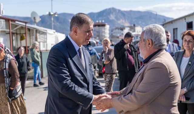 Başkan Cemil Tugay: "Hatay'da sorunlar hala çok ciddi!"
