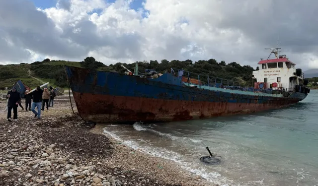 Demircili Koyu’ndaki hurda gemi tartışması büyüyor: Çeşme Kent Konseyi'nden kaldırma çağrısı