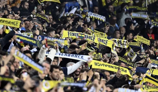 Fenerbahçeli taraftarlar İngiltere'de koltukları kırdı!
