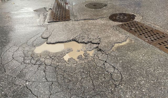 Satıştan milyonlar bekleniyor! Otogar yolu çaresiz