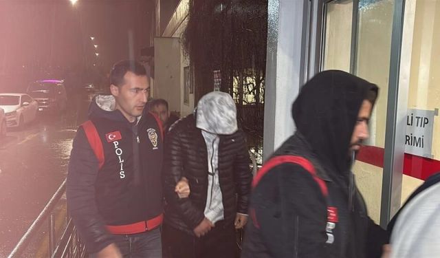 Sigara isteme tartışması kanlı bitti: 17 yaşındaki genç hayatını kaybetti!