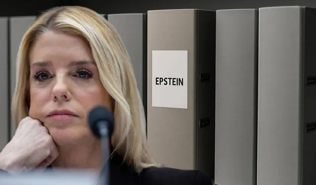 Epstein dosyası kongreyi karıştırdı! Demokratlar salonu terk etti