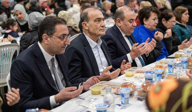 Balçova ve Narlıdere’de iftar buluşması: “Bütün çalışmamız sizler için”