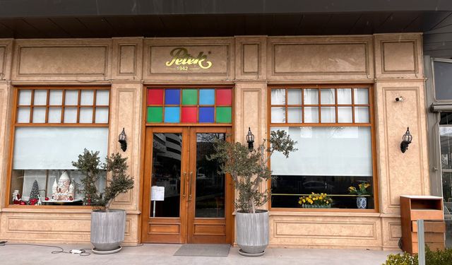 Bayraklı’da Petek Pastanesi sessizliğe büründü!  İzmir piyasasından çekiliyor mu?