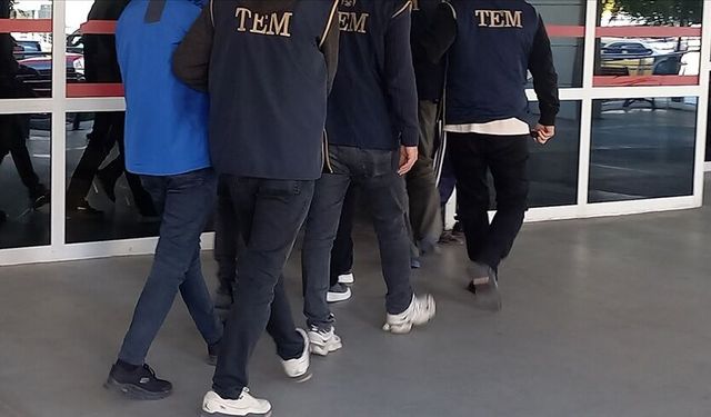 Ramazan Bayramı'nda FETÖ temizliği! 27 ilde düzenlenen operasyonlarda 77 şüpheli yakalandı