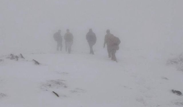 Manisa’da kayıp dağcı için seferberlik: Arama çalışmaları sürüyor