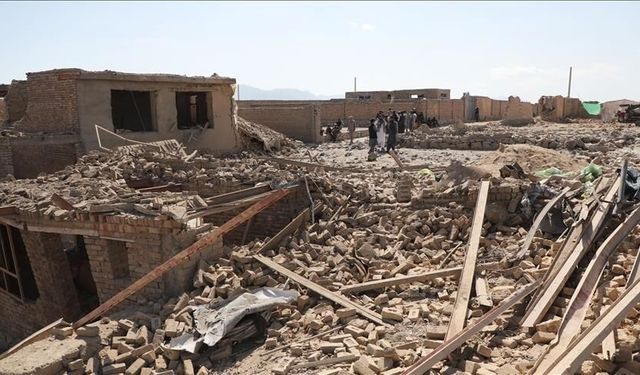 Afganistan ve Pakistan arasındaki barış pamuk ipliğine bağlı! Kabil suçladı, Karaçi reddetti