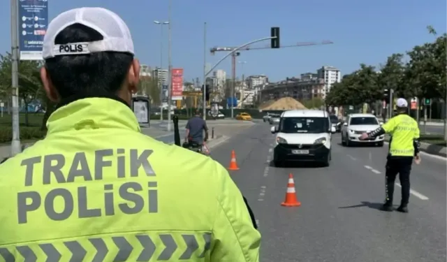 Plakada QR kod zorunlu mu? Karekodlu plaka kullanmak zorunlu mu,  kimleri kapsıyor, cezası var mı?