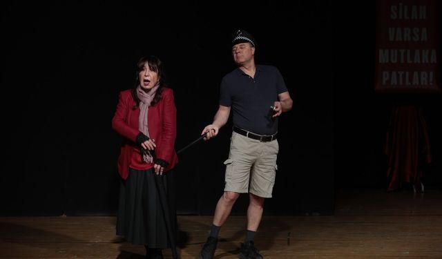 Rotary’den sanat dolu sosyal sorumluluk: İzmir'de "Sevgili Doktor" sahnesiyle hayat kurtaran farkındalık!