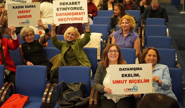 İzmir’de LÖSEV buluşması: Kadın dayanışmasına vurgu