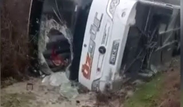 Yağmur kaza getirdi! Polis memurları yaralandı