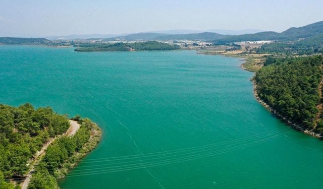 İzmir'de rekor kırıldı! Eski minare yeniden sular altında kaldı