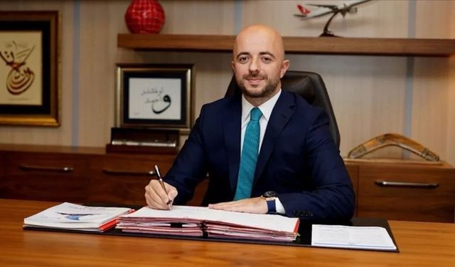 Ahmet Olmuştur kimdir, kaç yaşında? THY'nin ticari kanadını yöneten ismin kariyeri