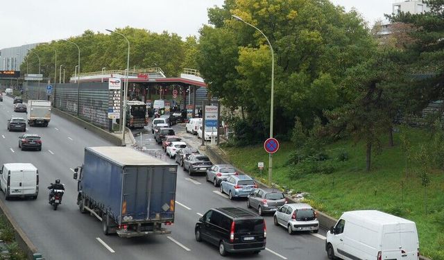 Fransa'da akaryakıt krizi! Hizmet veremeyen akaryakıt istasyonu sayısı 600'ü aştı