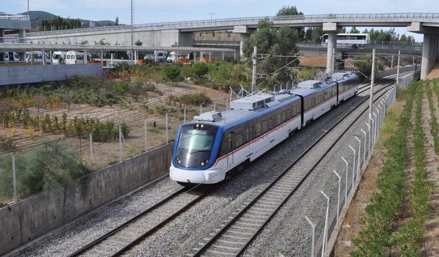 23 Nisan'da toplu taşıma ücretsiz! İzmir'de hangi toplu ulaşım araçları ücretsiz olacak?