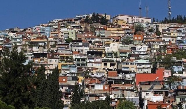 İzmir'in en fakir semtleri... Sosyoekonomik haritada hangi bölgeler öne çıkıyor