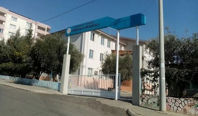 İzmir'de bazı okullar bu sisteme geçti: Öğrenci ve veliler rahat edecek