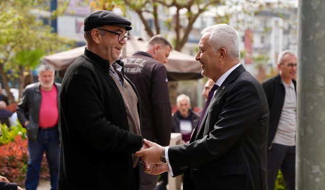 Kemalpaşa Belediye Başkanı Mehmet Türkmen emeklilerle bir arada!