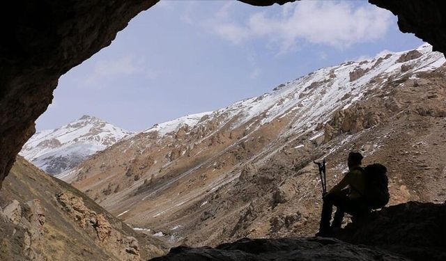 Everest Dağı'nda organize dolandırıcılık! Kathmandu'daki rehberler ve tur şirketleri hedefte