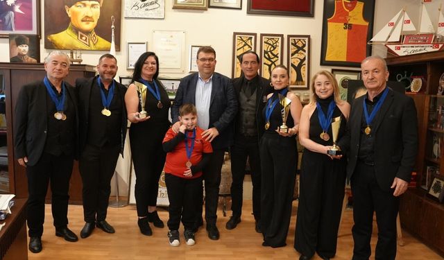 Seferihisar’dan dünya şampiyonluğuna: REBETEOS Akademi Yunanistan’da destan yazdı!