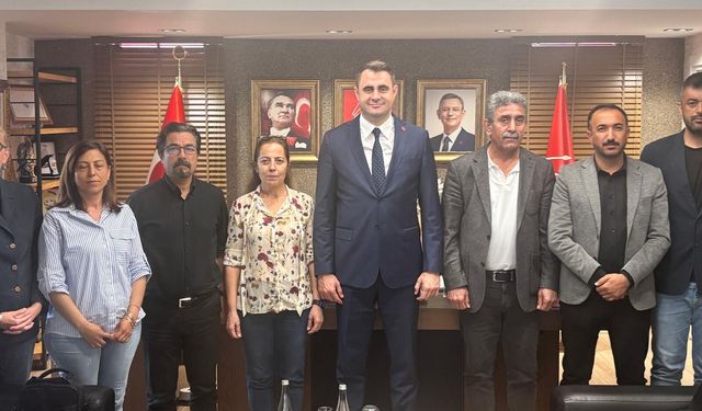 4 belediye için CHP İzmir devreye girdi! TİS görüşmesinde sonuç olumlu!