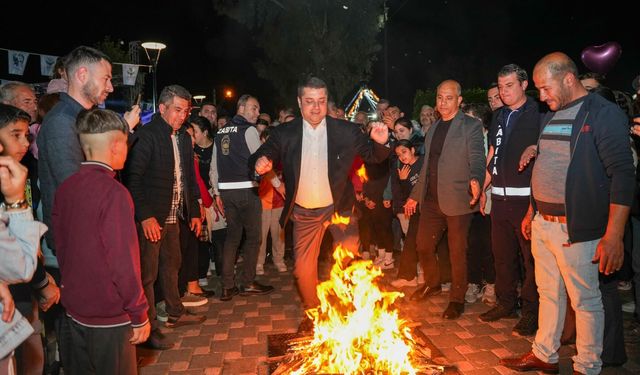 Ayrancılar’da bahar ateşi yandı: Torbalı Hıdırellez coşkusuyla ısındı!