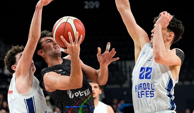 Aliağa Petkimspor finalde kaybetti! Basketbol Gençler Ligi’nde şampiyon Anadolu Efes!