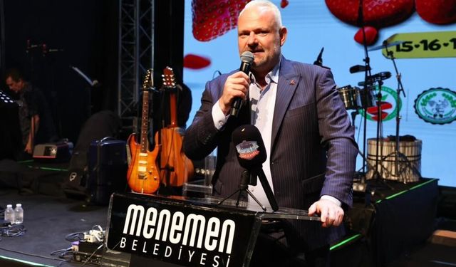 Emiralem Çilek Festivali’ni yağmur durduramadı: Başkan Pehlivan'dan gençlere mesaj!