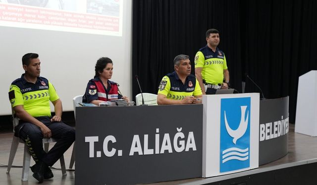 Aliağa'da seminer! Güvenli sürüş ve şiddetle mücadeleyle ilgili sunum yapıldı!