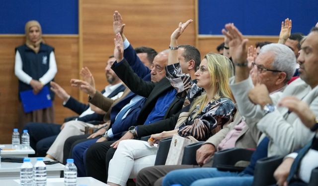 Aliağa Belediye Meclisi'nde bütçeye oy birliği!
