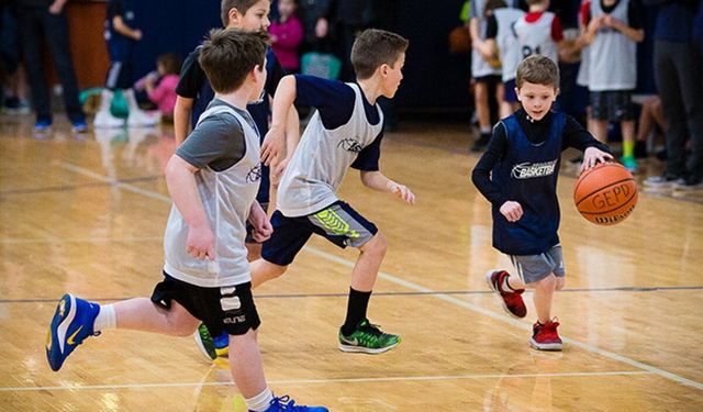 İzmir'in en iyi basketbol kursları ailelerin radarında