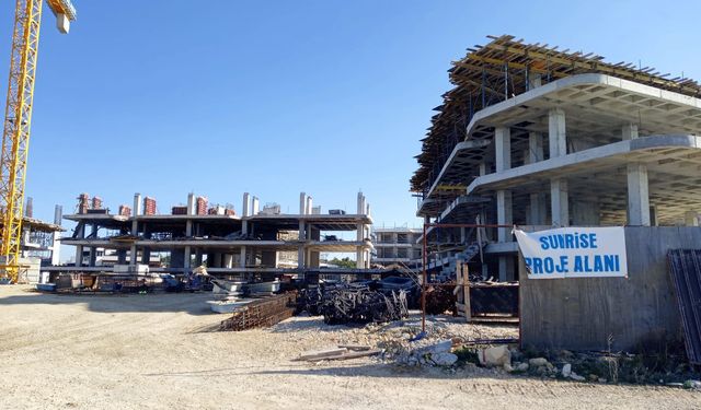 Çeşme Çevre Derneği: "Günübirlik alana beton yığını dikiliyor''
