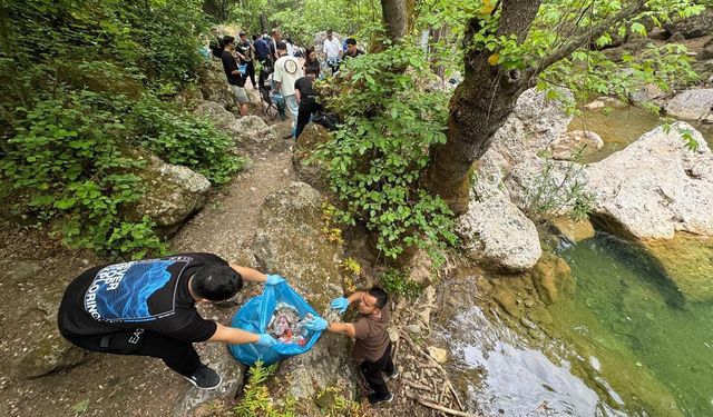 İzmir'de itfaiye ekipleri doğa için sahaya indi!