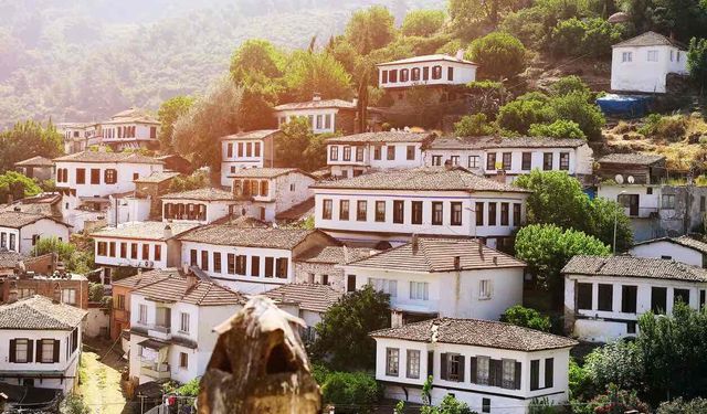 İzmir'in kültürel özellikleri: Ege'nin kalbinde 8500 yıllık miras