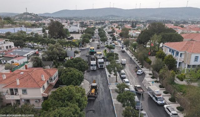 İzmir'de turistik bölgelerde yollar yenileniyor!