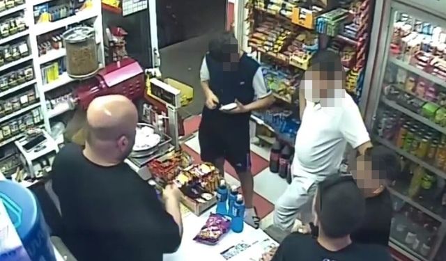 İzmir Buca’da gasp dehşeti: Parkta darbedilen adamın parasını ve bilekliğini çaldılar