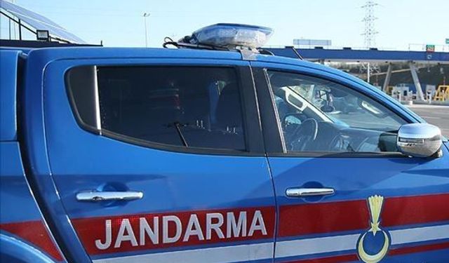 Ödemiş’te öğrencilere trafik eğitimi: Jandarmadan güvenli ulaşım bilgilendirmesi