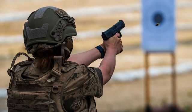 Nefesler tutuldu, tetiklere basıldı: Jandarma’nın en iyileri finale koşuyor!