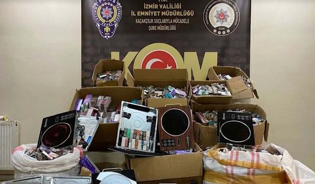 İzmir’de ısıtıcıların içinden kaçak sigara çıktı! 2 gözaltı!