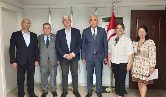 Kemalpaşa’da yeşil enerji dönüşümü: İZENERJİ ile protokol imzalandı