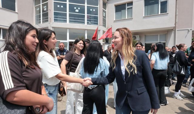 Konak’ta bayram öncesi emekçilere teşekkür buluşması