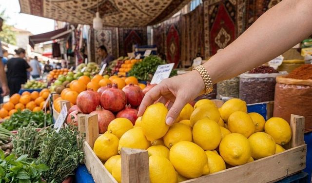 Limon alırken elinize güvenin: Ağır gelen limonun sırrı şaşırtıyor