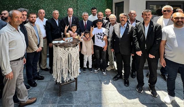 MHP İzmir'den bayramlaşma töreni! İl Başkanı Şahin'den 'birliktelik' mesajı
