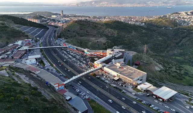 Balçova'daki Selway Outlet içerisindeki benzinliklerde faaliyetler sona erdi!