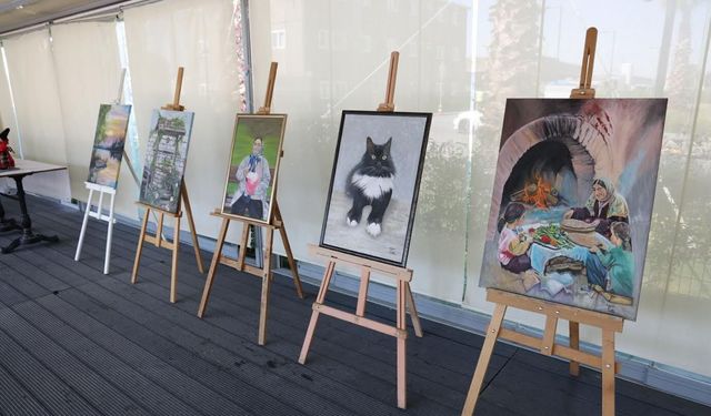 Çiğli Belediyesi'nden yıl sonu sanat sergisi, 7 aylık emek sanatseverlerle buluştu