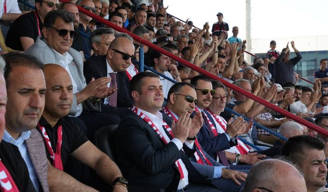 Başkan Demir'den Torbalıspor paylaşımı: "Bekle bizi 3. Lig, TORKOS geliyor!"